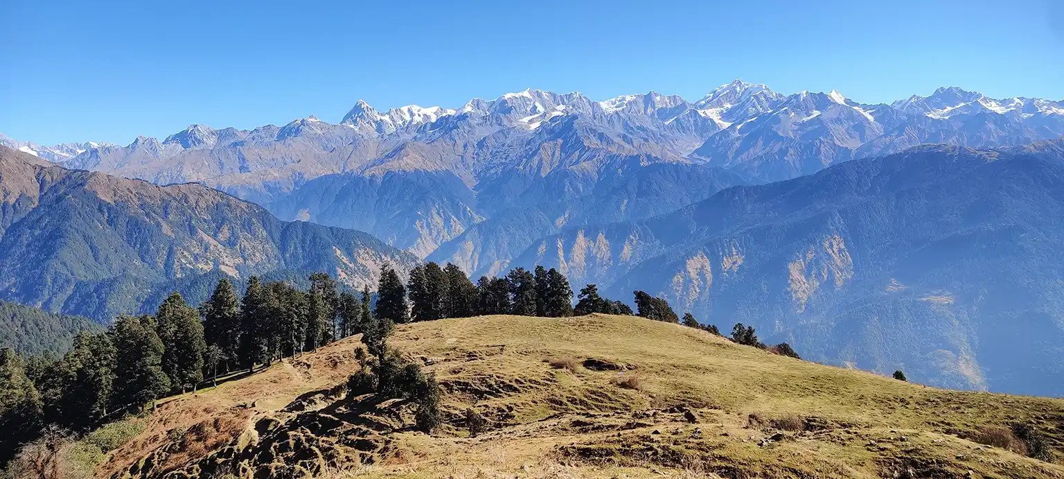 Dayara Bugyal Trek
